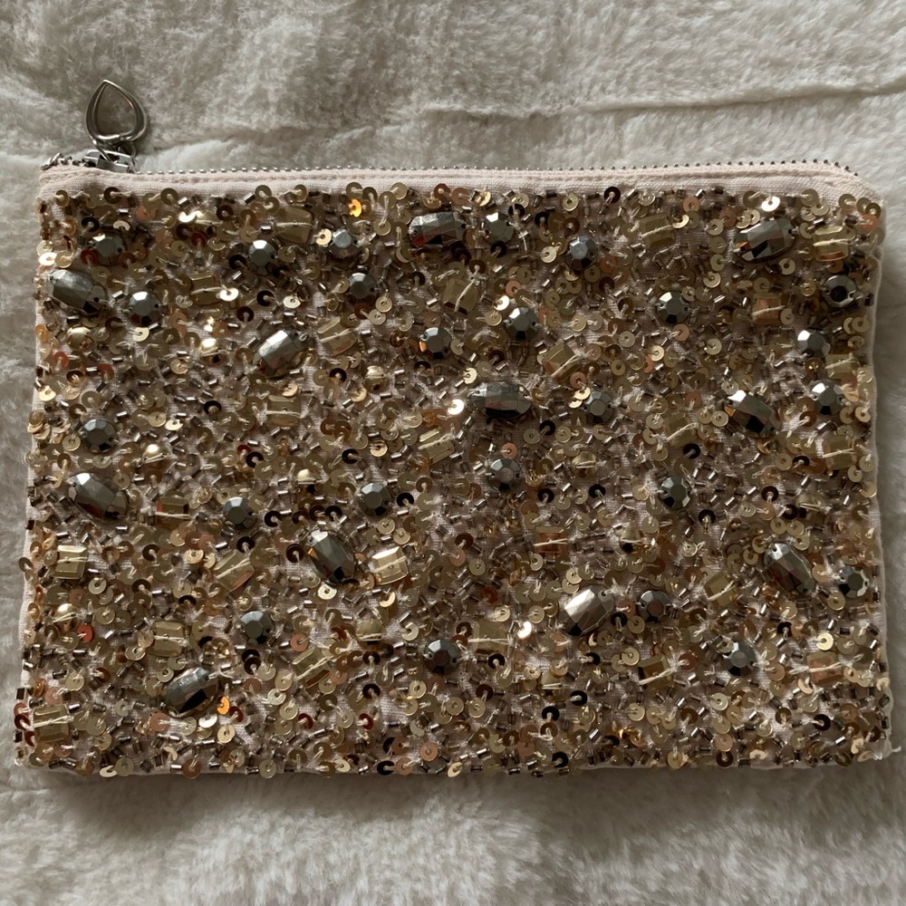 New Monique Lhuillier & Pottery Barn Blossom Beaded Makeup Bag